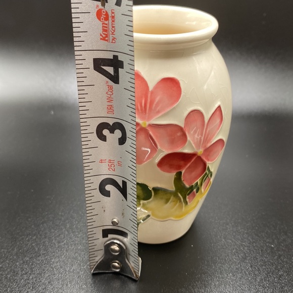 Vintage Moorcroft Miniature Pink Ceramic Flower Vase Made in England Mini RARE - Picture 7 of 7